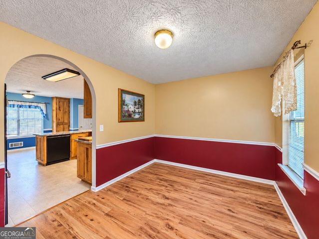 3172 Rockview Drive, Loganville, GA 30052