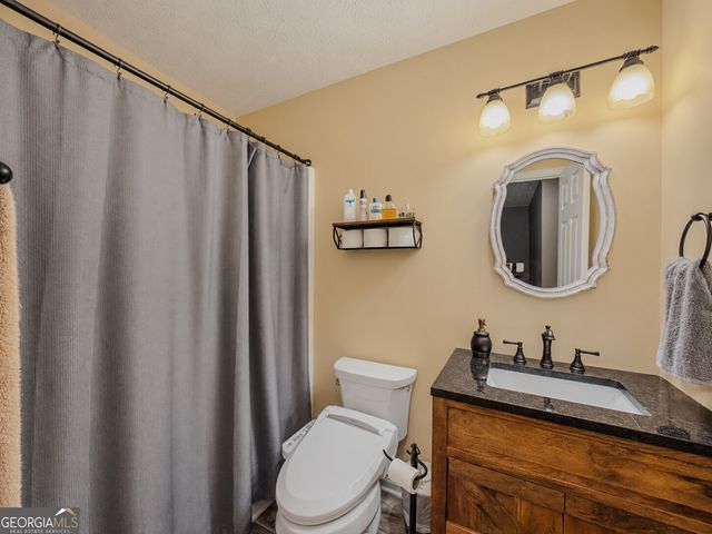3172 Rockview Drive, Loganville, GA 30052