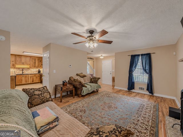 3172 Rockview Drive, Loganville, GA 30052