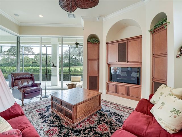 10128 Idle Pine LN, Estero, FL 34135