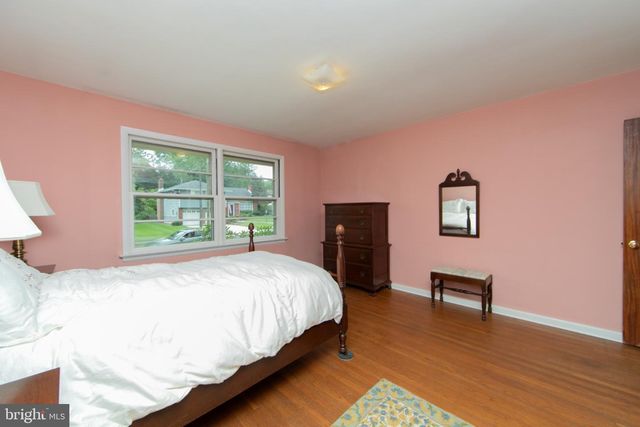 407 GRAISBURY AVE, Haddonfield, NJ 08033