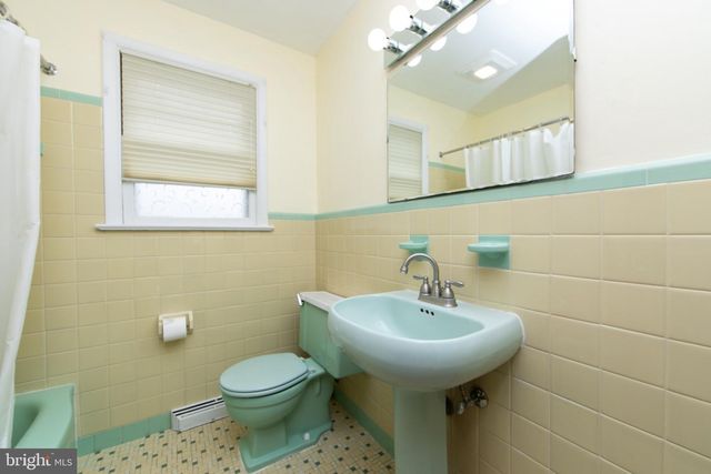 407 GRAISBURY AVE, Haddonfield, NJ 08033
