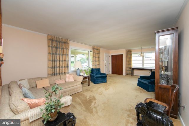 407 GRAISBURY AVE, Haddonfield, NJ 08033