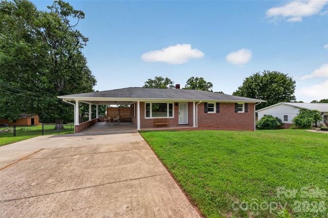 2671 Terrace Drive, Granite Falls, NC 28630