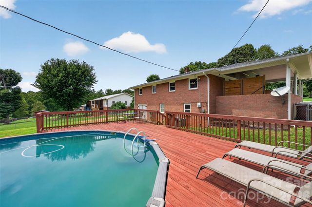 2671 Terrace Drive, Granite Falls, NC 28630