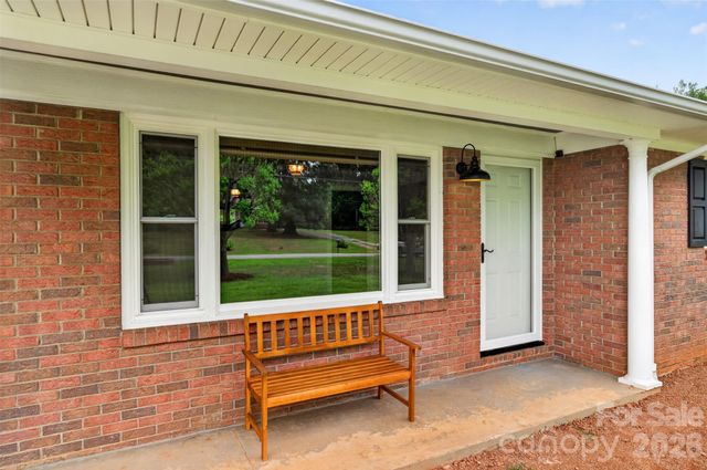 2671 Terrace Drive, Granite Falls, NC 28630