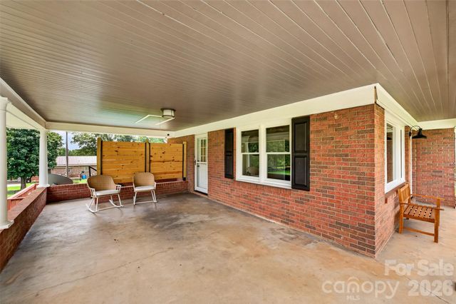 2671 Terrace Drive, Granite Falls, NC 28630