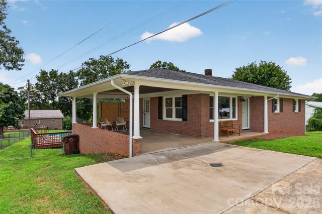 2671 Terrace Drive, Granite Falls, NC 28630
