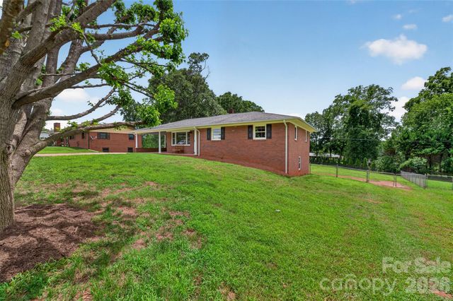 2671 Terrace Drive, Granite Falls, NC 28630
