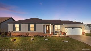 46651 Heather Lane, Chesterfield, MI 48051