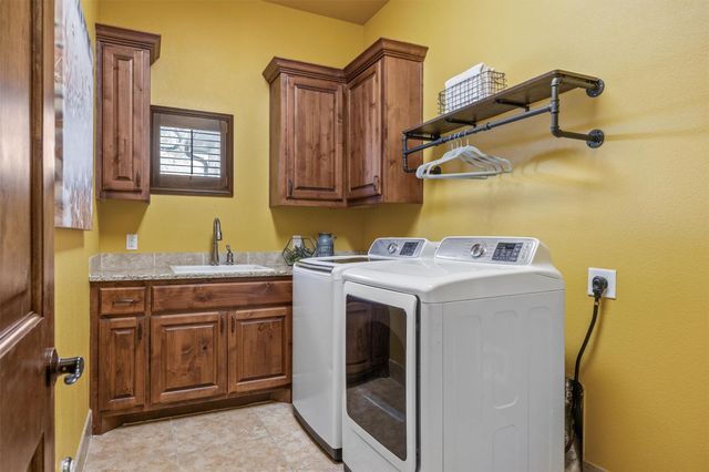 1004 Jonathan CV, Georgetown, TX 78628