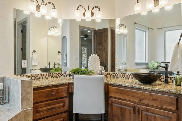 1004 Jonathan CV, Georgetown, TX 78628