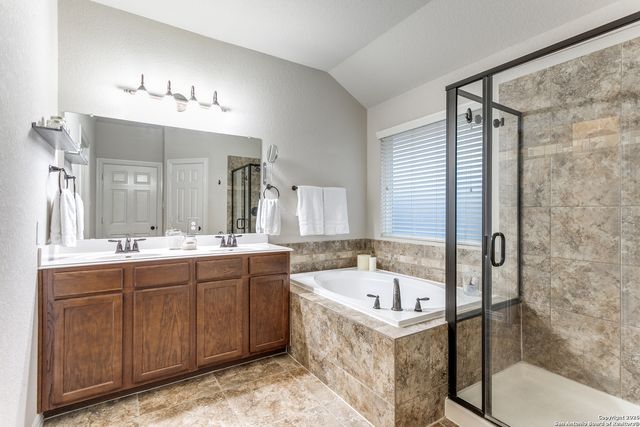 2214 Loska Manor, San Antonio, TX 78251