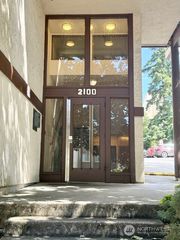 2100 N 106th Street #104, Seattle, WA 98133