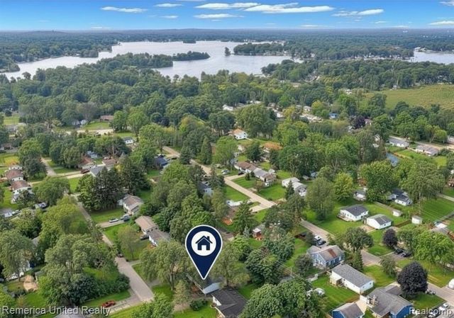 4861 Allingham Drive, White Lake, MI 48383