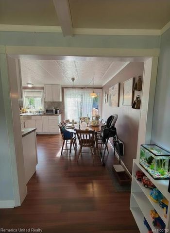 4861 Allingham Drive, White Lake, MI 48383