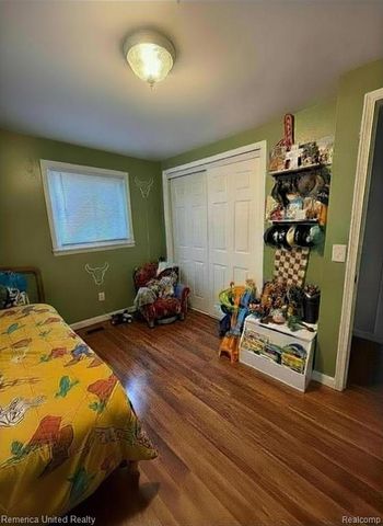 4861 Allingham Drive, White Lake, MI 48383