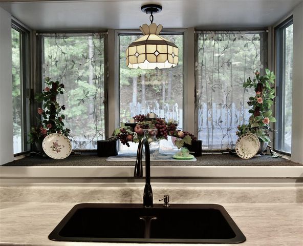 102 Keswick Farm RD, Troutville, VA 24175