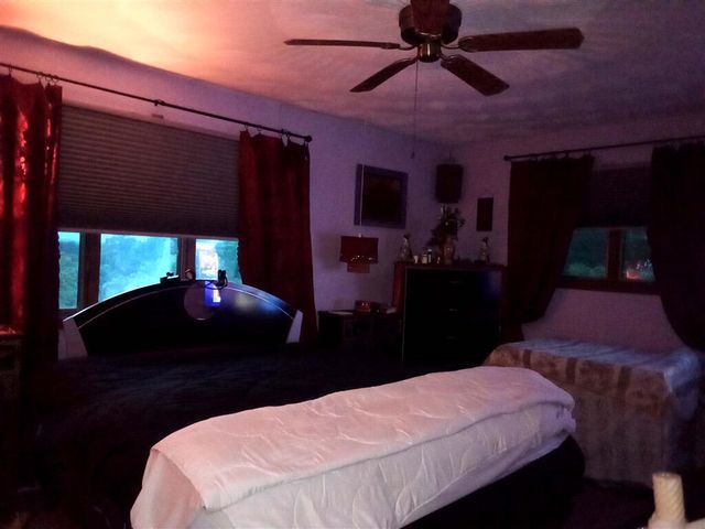 102 Keswick Farm RD, Troutville, VA 24175