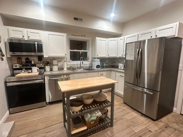 306 W Burnside Avenue, Fairland, IN 46126