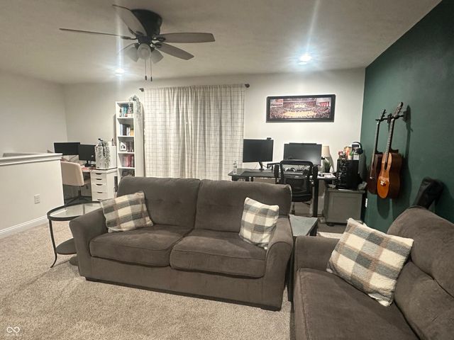 306 W Burnside Avenue, Fairland, IN 46126
