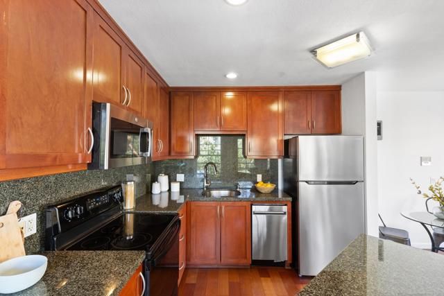 727 ROBINSON AVE C, San Diego, CA 92103