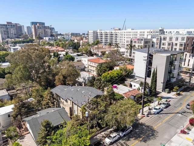 727 ROBINSON AVE C, San Diego, CA 92103