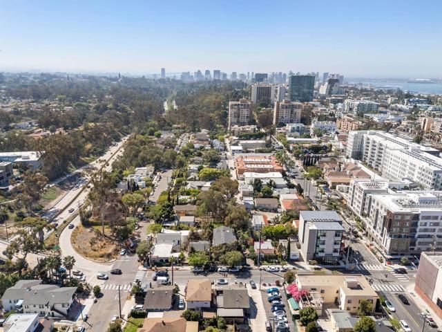 727 ROBINSON AVE C, San Diego, CA 92103