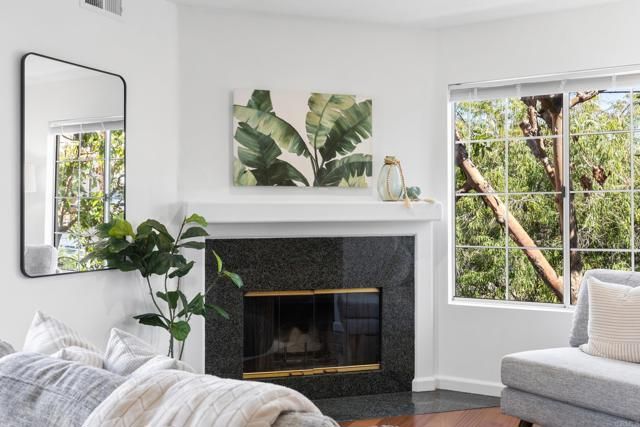 727 ROBINSON AVE C, San Diego, CA 92103