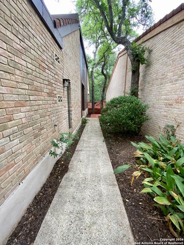 11804 MISSION TRACE ST, San Antonio, TX 78230