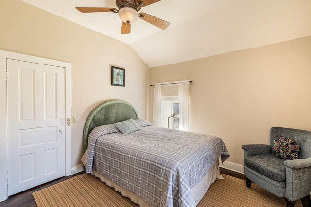 415 Green Bay ROAD, Cedarburg, WI 53012