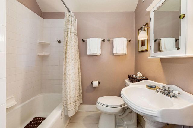 415 Green Bay ROAD, Cedarburg, WI 53012