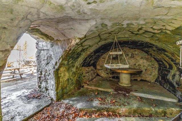 415 Green Bay ROAD, Cedarburg, WI 53012