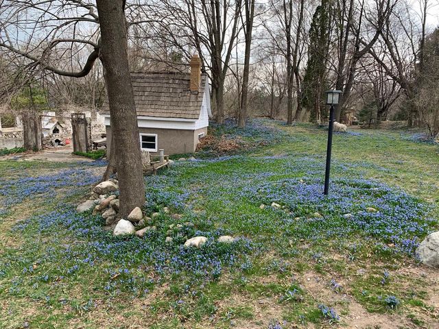 415 Green Bay ROAD, Cedarburg, WI 53012