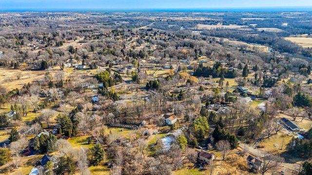 415 Green Bay ROAD, Cedarburg, WI 53012