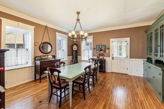 415 Green Bay ROAD, Cedarburg, WI 53012