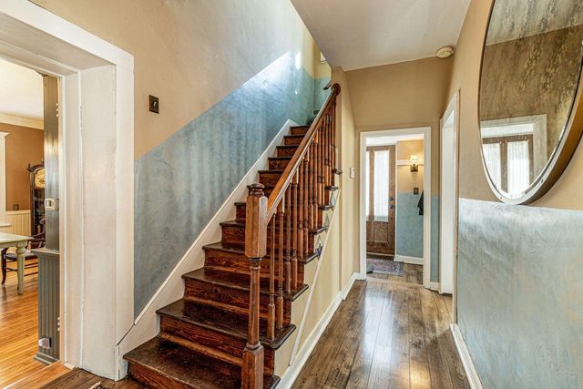 415 Green Bay ROAD, Cedarburg, WI 53012