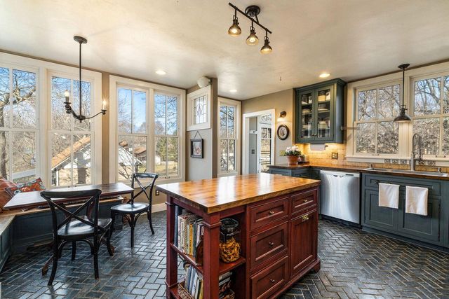 415 Green Bay ROAD, Cedarburg, WI 53012