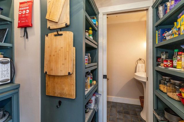 415 Green Bay ROAD, Cedarburg, WI 53012