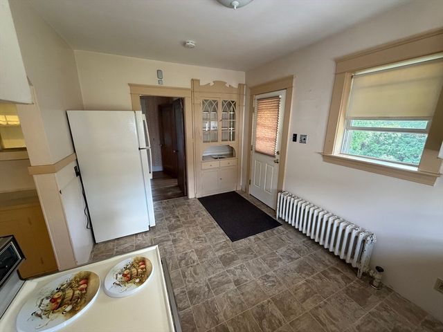 130 Emerald St, Gardner, MA 01440