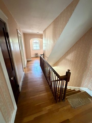 130 Emerald St, Gardner, MA 01440