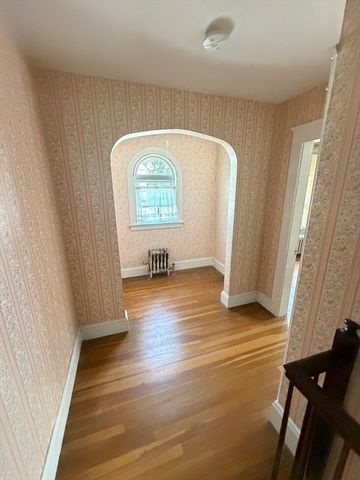 130 Emerald St, Gardner, MA 01440