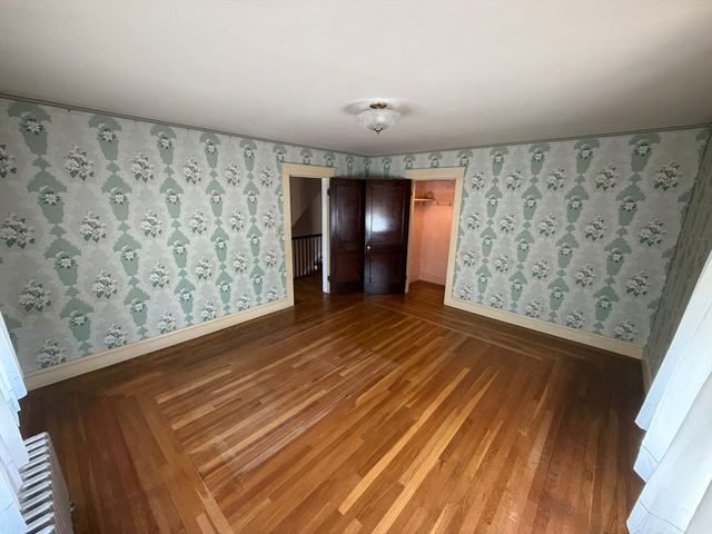 130 Emerald St, Gardner, MA 01440