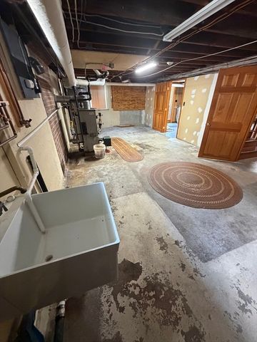 130 Emerald St, Gardner, MA 01440