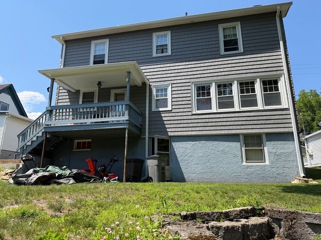 130 Emerald St, Gardner, MA 01440