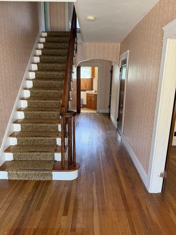 130 Emerald St, Gardner, MA 01440