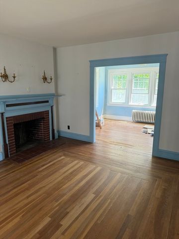 130 Emerald St, Gardner, MA 01440