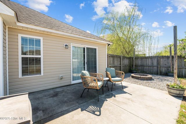 3106 Bettye Gresham Lane, New Bern, NC 28562