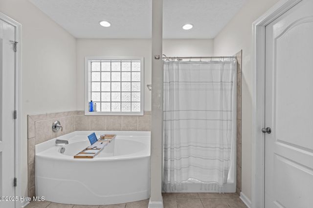 3106 Bettye Gresham Lane, New Bern, NC 28562