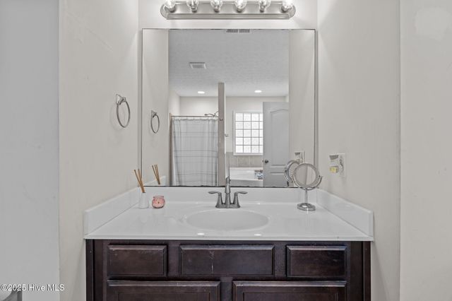 3106 Bettye Gresham Lane, New Bern, NC 28562